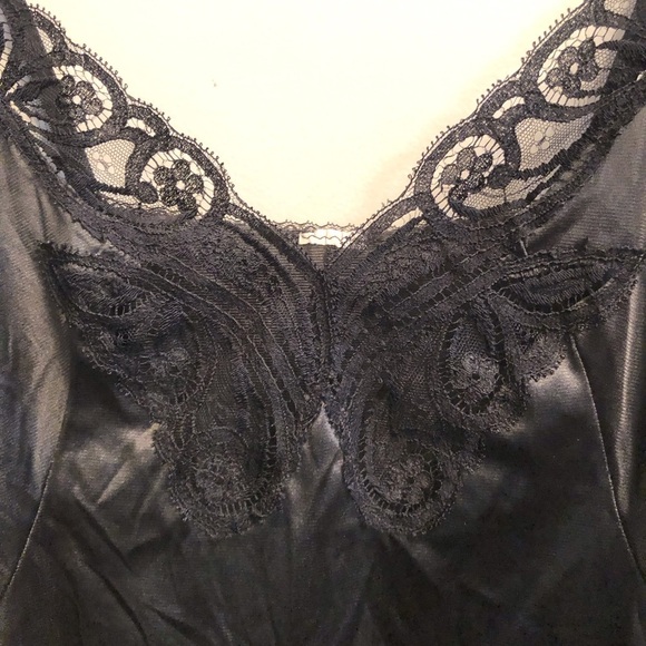 Vintage Black Slip with Lace Trim - Picture 2 of 9